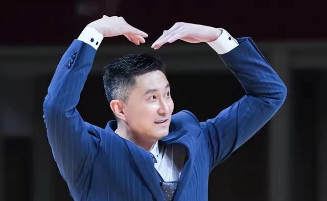 开云-包含NBA总决赛倒计时，广东宏远今晚造点机会，细节引发关注，目标明确，细节决定成败的词条